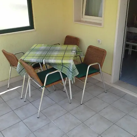 Apartamento With A Parking Space Bol, Brac - 15564 *