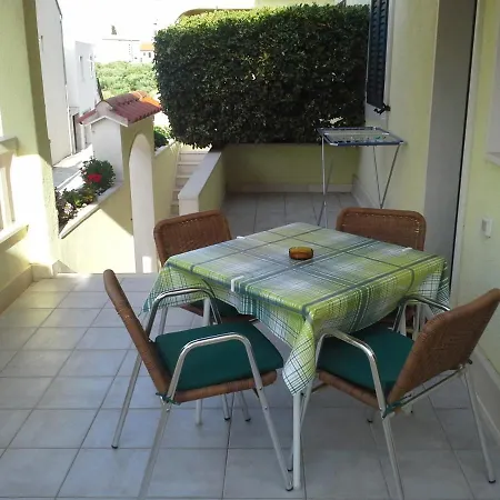 With A Parking Space Bol, Brac - 15564 Apartamento